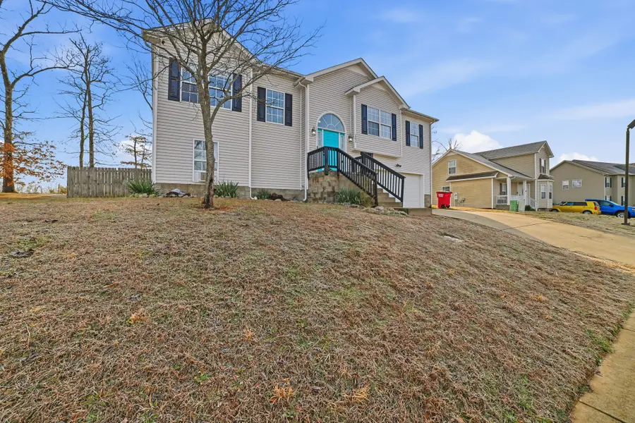 1391 Constitution Dr, Clarksville, TN 37042 - #3