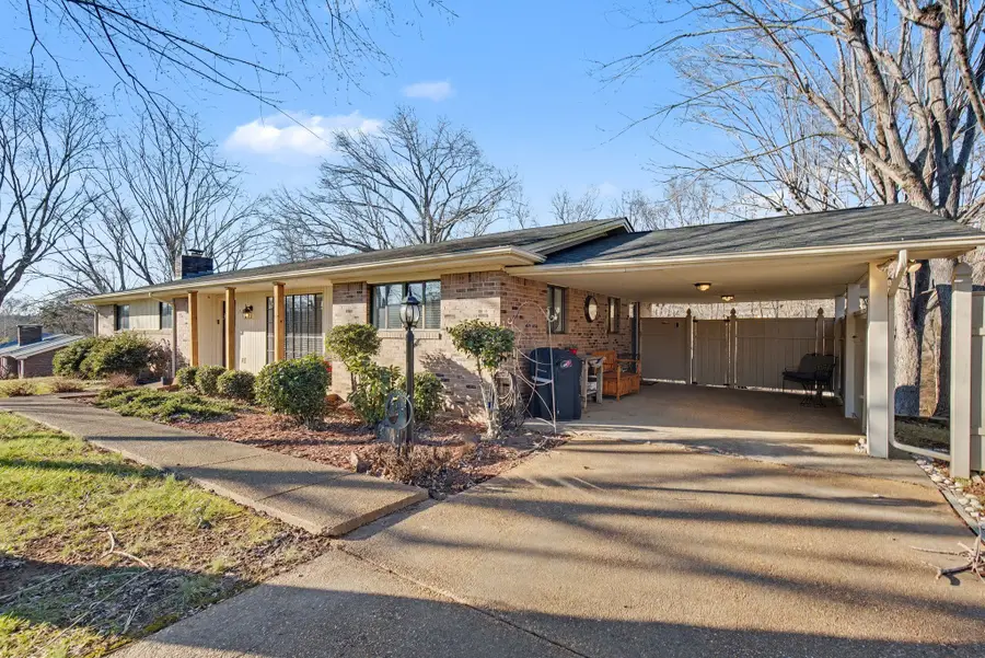 225 Hickory Hill Dr, Dover, TN 37058 - #2