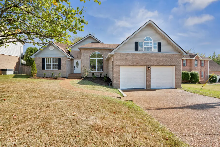 705 Pinehurst Pt, Mount Juliet, TN 37122 - #3