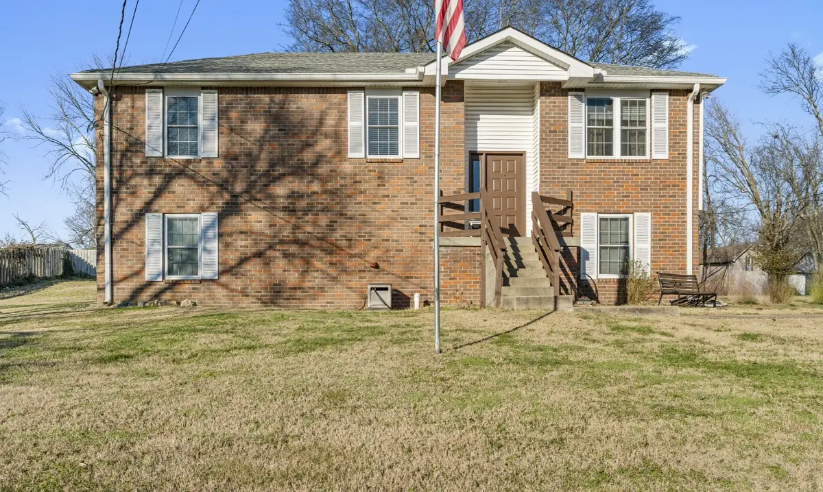 101 Tyler Ct, Gallatin, TN 37066 - Image #1