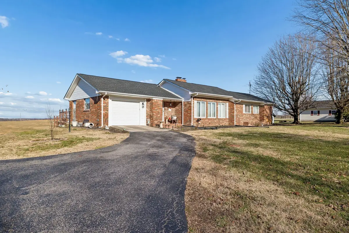 1965 Celina Rd, Red Boiling Springs, TN 37150 - #1
