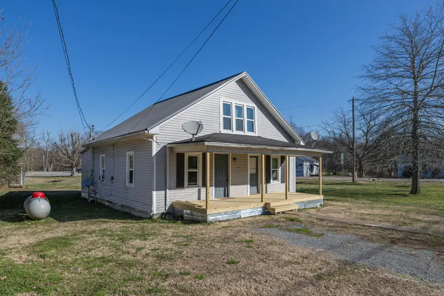 210 Water St, Petersburg, TN 37144 - Image #3
