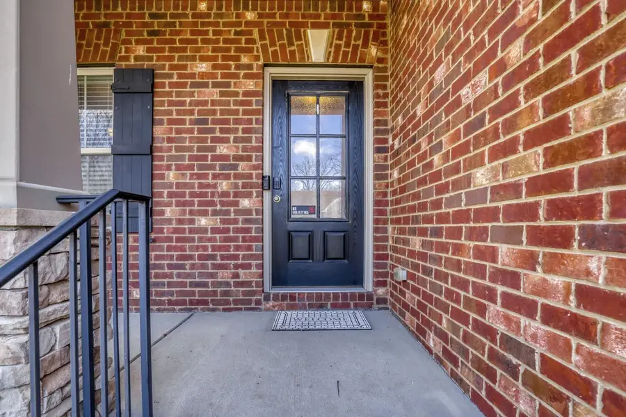 1011 Beverly Ln, Spring Hill, TN 37174 - Image #2