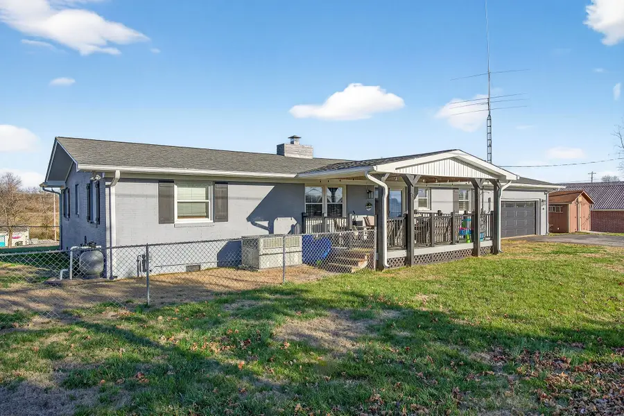 513 N Spring St, Sparta, TN 38583 - Image #2