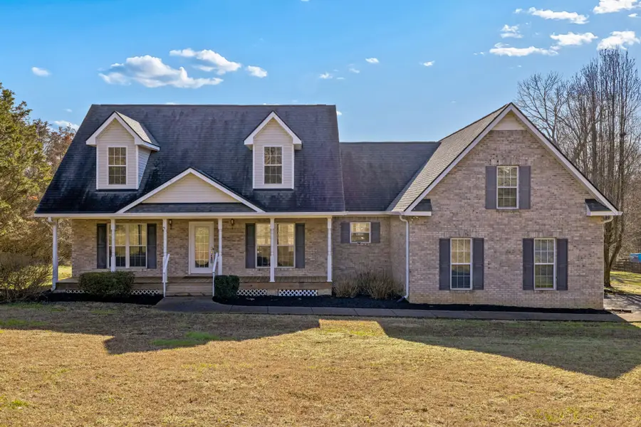 2131 Spring Lake Dr, Spring Hill, TN 37174 - Image #2
