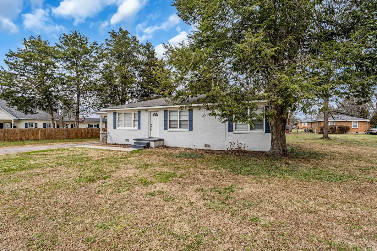 1102 N High St, Winchester, TN 37398 - #1