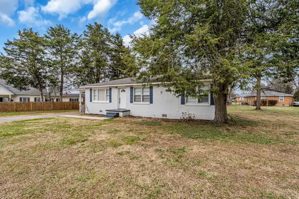 1102 N High St, Winchester, TN 37398