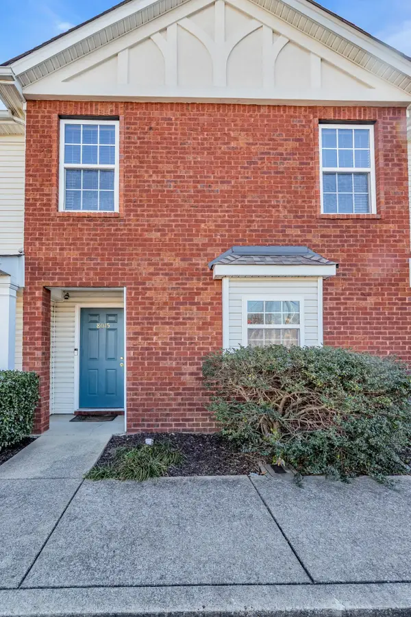 8015 Mickey Katz Cir, La Vergne, TN 37086