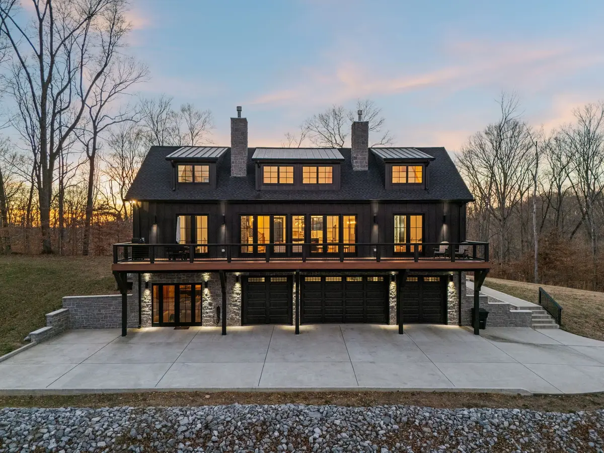 7650 Chipmunk Ln, Nashville, TN 37221 - #1