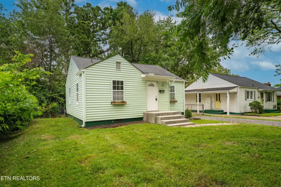 718 E Emerald Ave, Knoxville, TN 37917 - #3