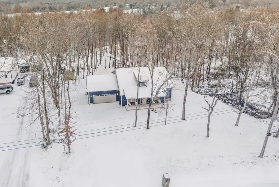 1558 Griffin Cir, Clarksville, TN 37040 - Image #2