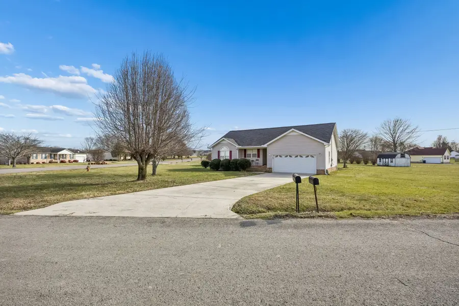 111 Eldon Dr, Manchester, TN 37355 - #2