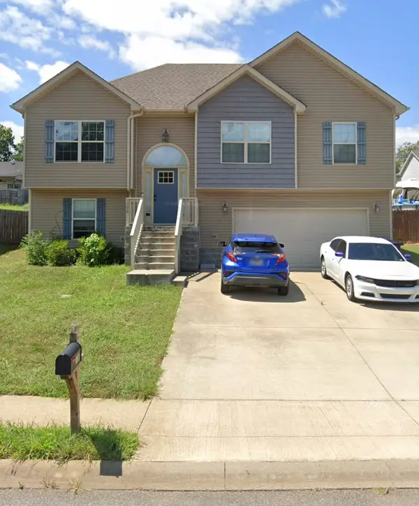 1395 Freedom Dr, Clarksville, TN 37042