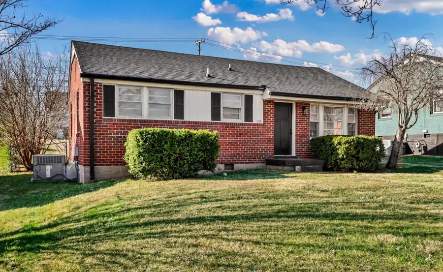 218 Clearview Dr, Clarksville, TN 37043 - #3