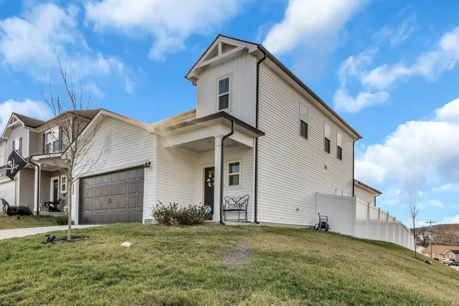 4200 Skyridge Dr, Nashville, TN 37207 - Image #2