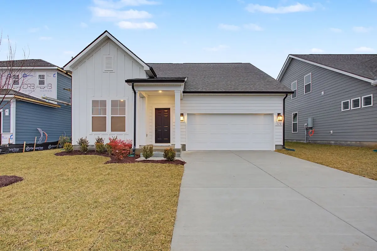 328 Black Bear Dr, Mount Pleasant, TN 38474 - #1