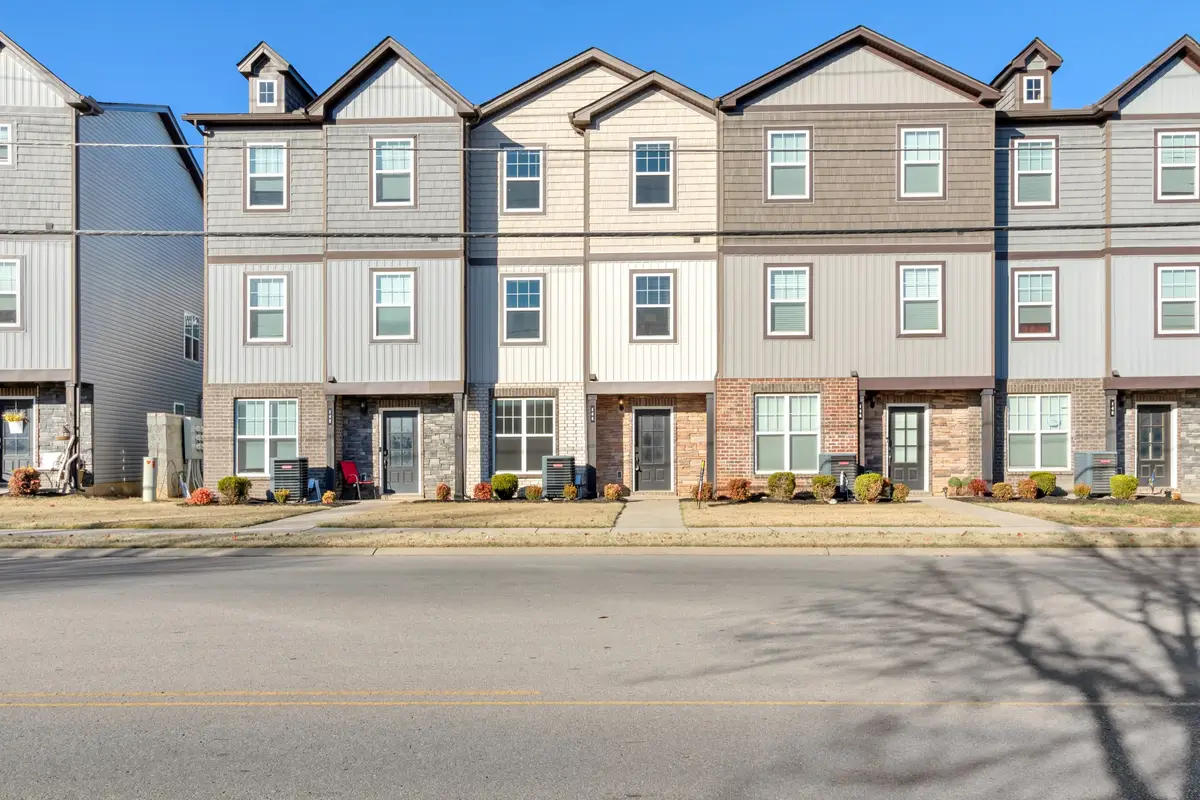 144 Ramsden Ave, La Vergne, TN 37086 - Image #1