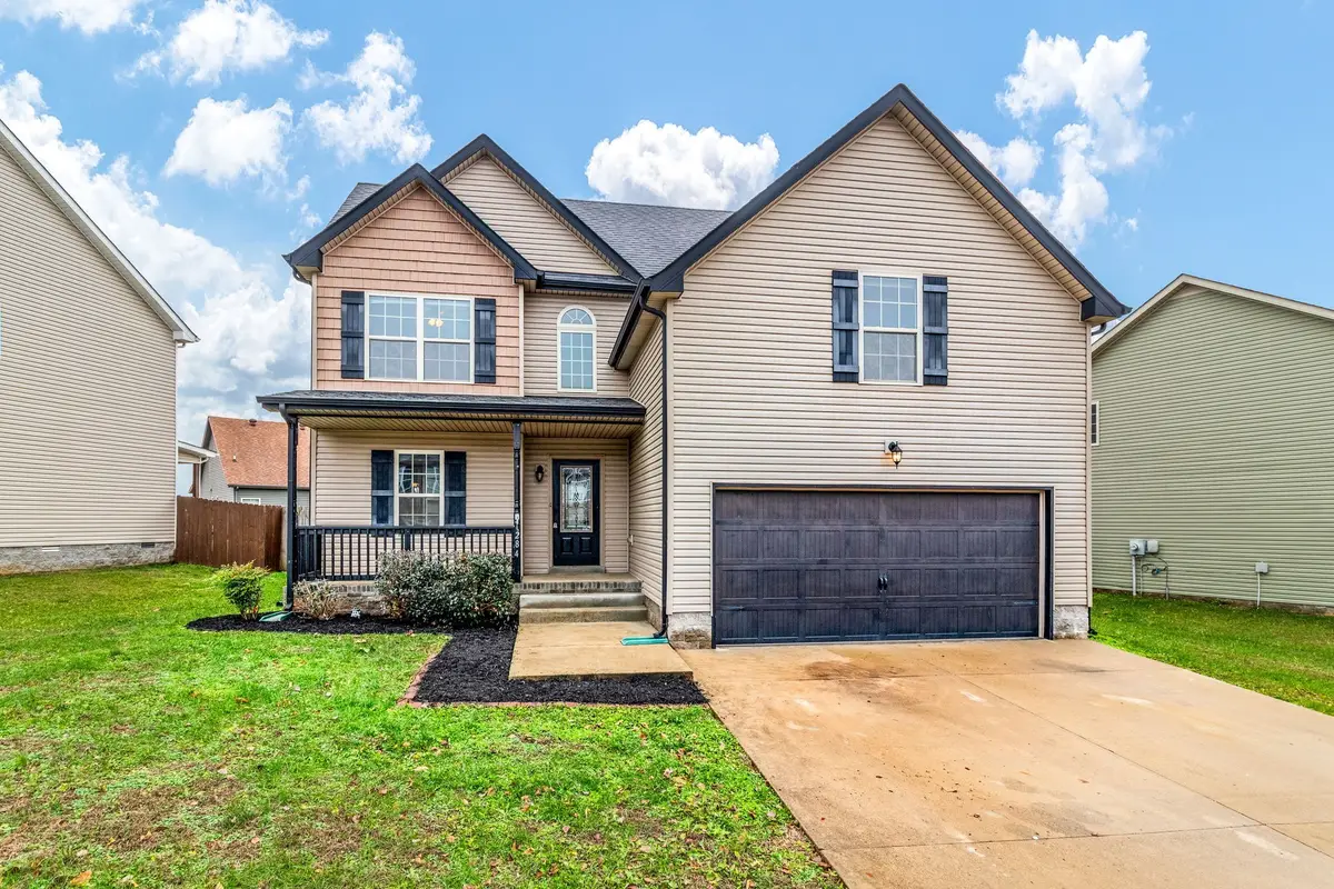 1284 Eagles View Dr, Clarksville, TN 37040 - Image #1