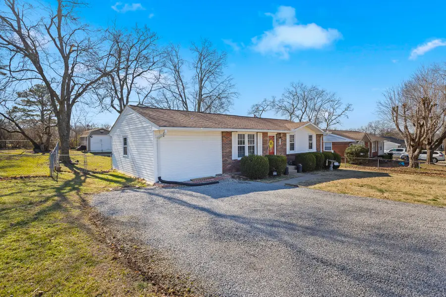 1011 Oleander Dr, Gallatin, TN 37066 - #3