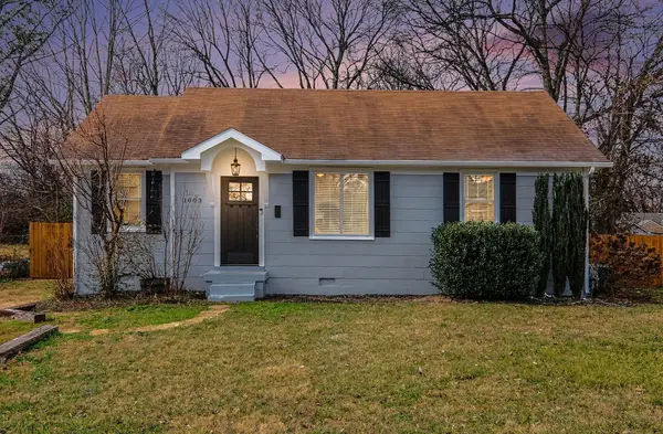 1003 Allen Ave, Murfreesboro, TN 37129