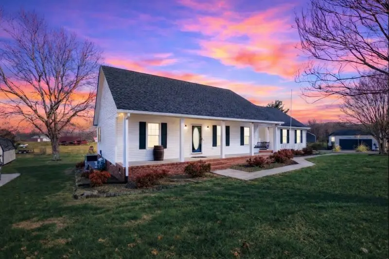 65 Twin Marys Dr, Tullahoma, TN 37388 - Image #2