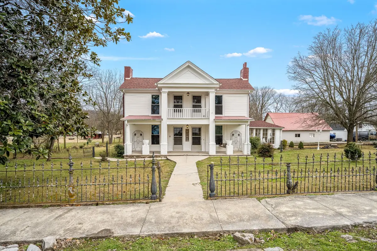 206 Russell St, Petersburg, TN 37144 - Image #1