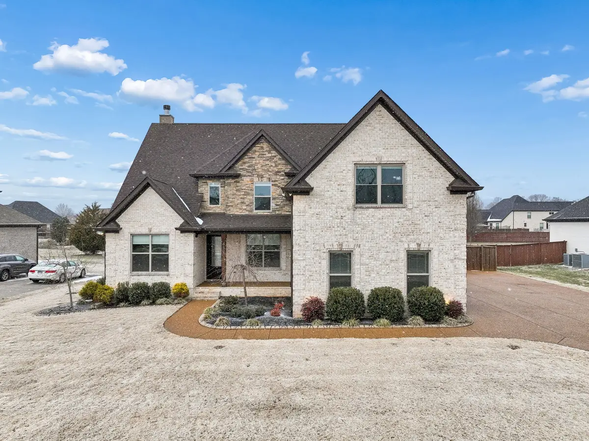 437 Cobblestone Way, Mount Juliet, TN 37122 - Image #1