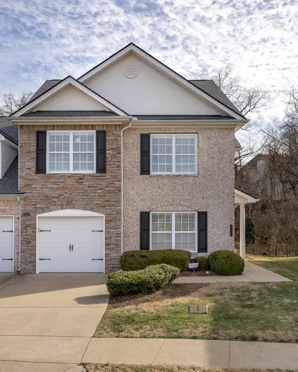 815 Barrington Place Dr, Brentwood, TN 37027