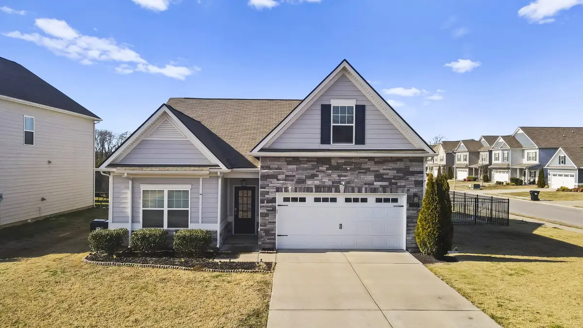 3222 Briar Chapel Dr, Murfreesboro, TN 37128 - Image #1