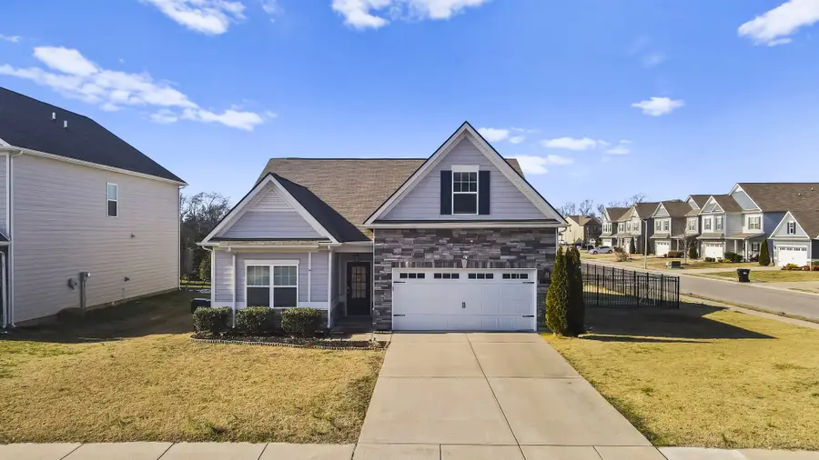 3222 Briar Chapel Dr, Murfreesboro, TN 37128 - Image #2