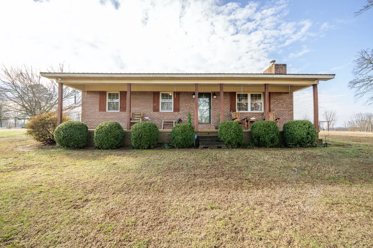 2098 Spain Rd, Cypress Inn, TN 38452 - #1