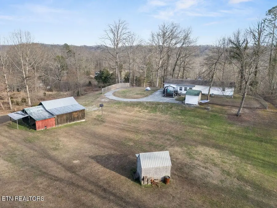 954 Buck Creek Rd, Kingston, TN 37763 - #3