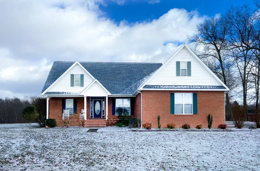 215 Falcon Dr, Manchester, TN 37355 - Image #2