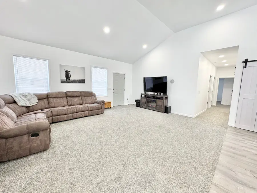 2450 Highway 231 S, Castalian Springs, TN 37031 - #3