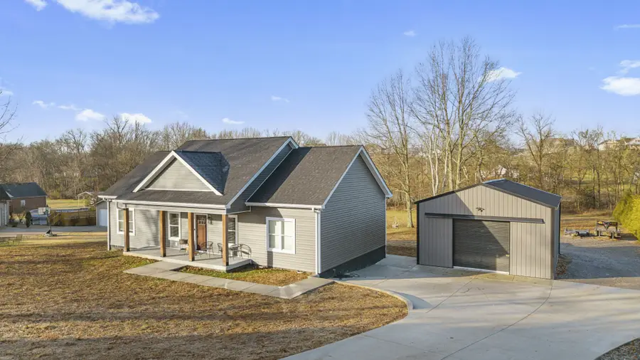335 Brummitt Rd, Castalian Springs, TN 37031 - #2