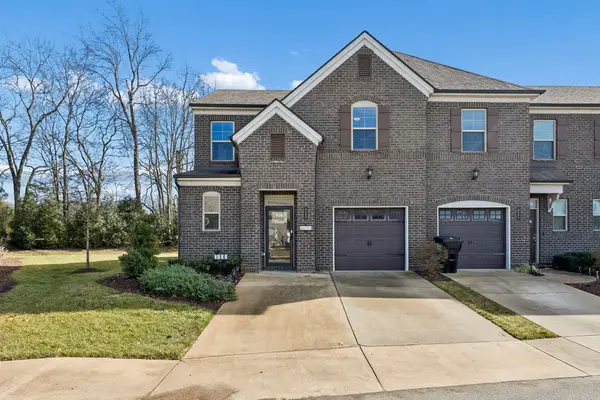 3133 Defilade Dr, Murfreesboro, TN 37128
