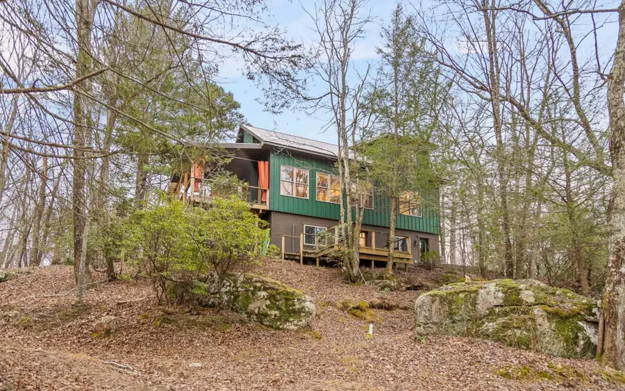 9963 Huckleberry Lane, Soddy Daisy, TN 37379 - Image #3