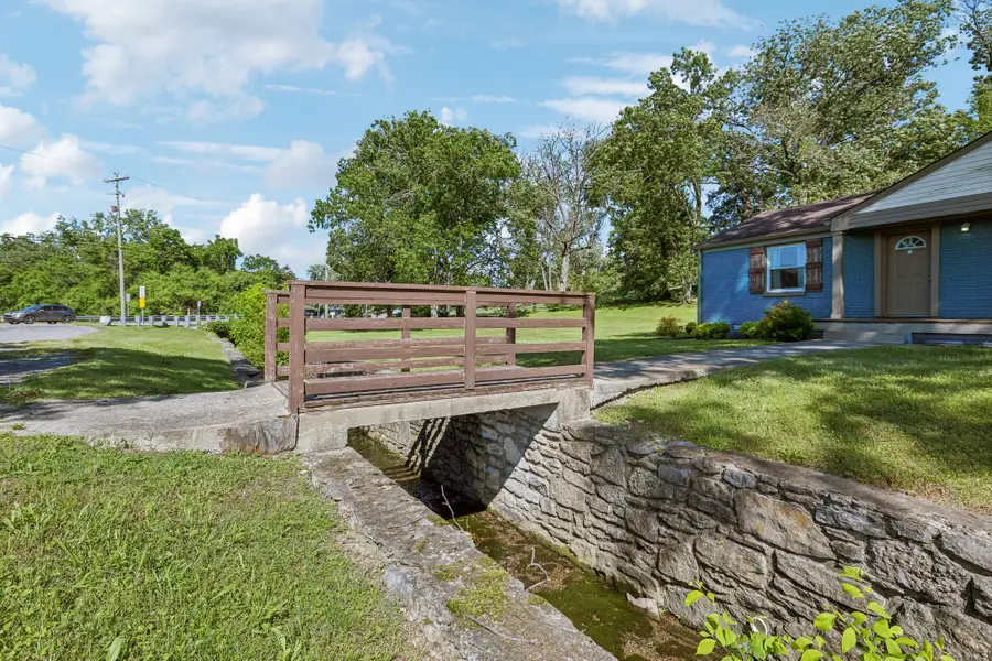 1201 S Graycroft Ave, Madison, TN 37115 - #2