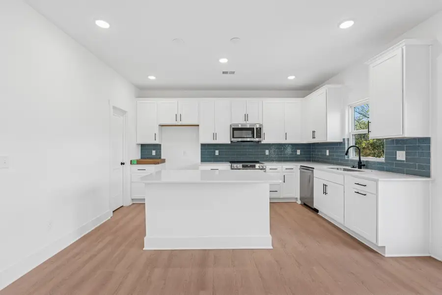 233 Rose Hannah Dr, Gallatin, TN 37066 - Image #2