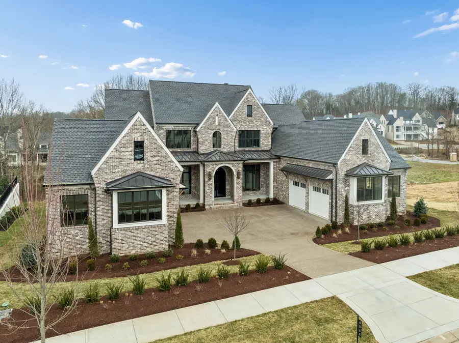 8864 Edgecomb Dr, College Grove, TN 37046 - #3