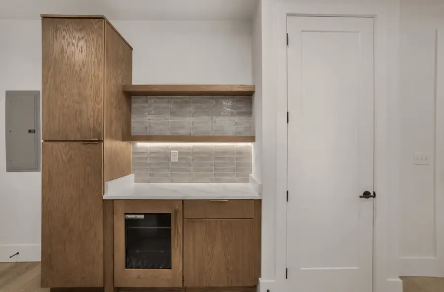 321 31st Ave N #D4 (A), Nashville, TN 37203 - Image #2