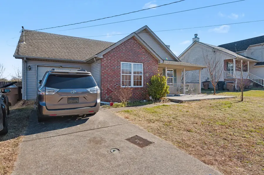 832 Post Oak Dr, Antioch, TN 37013 - Image #2