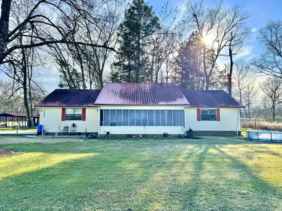 2582 E Valley Rd, Jasper, TN 37347 - #2