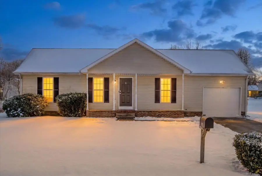 308 Hunter Owens Ct, Oak Grove, KY 42262 - Image #2