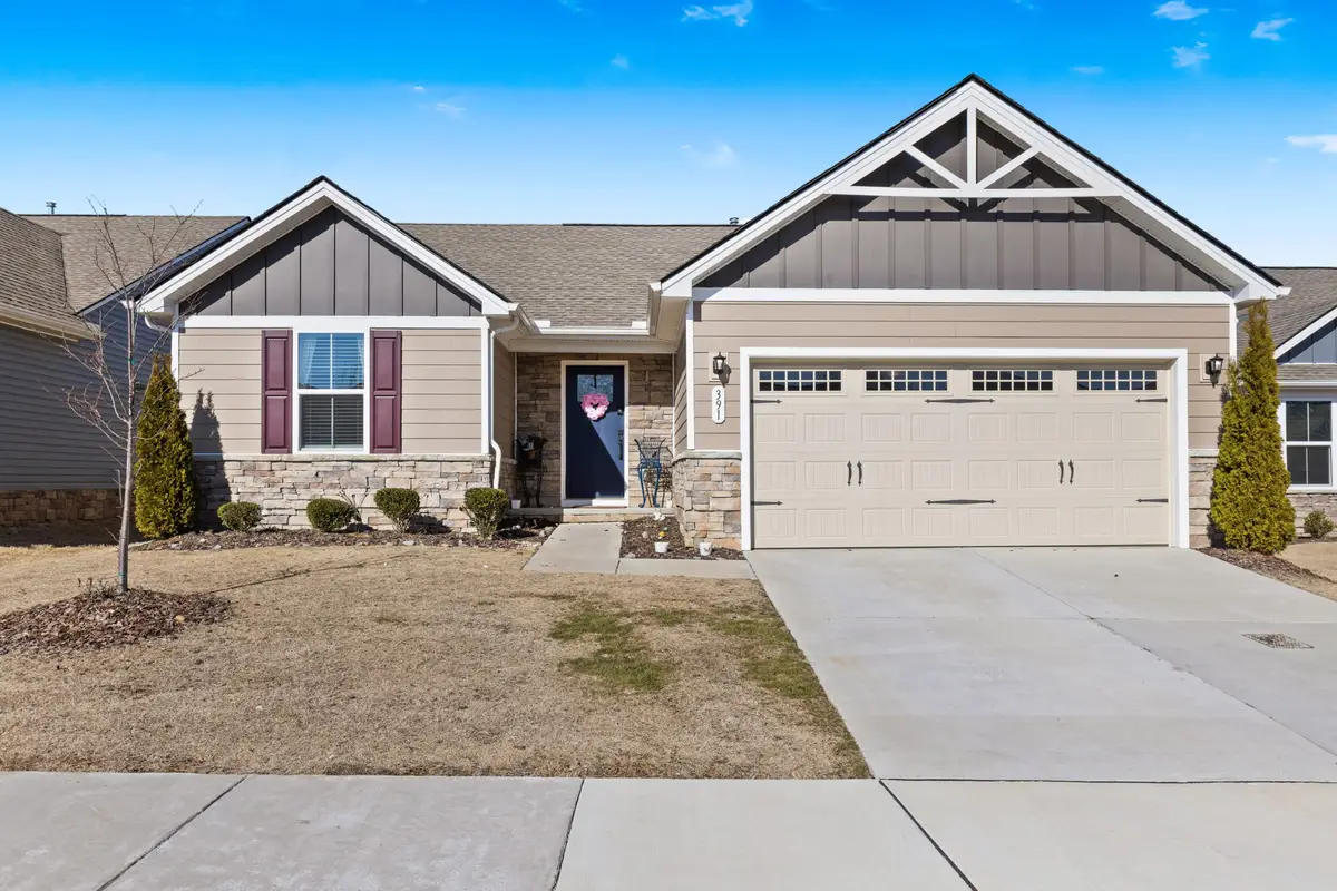 391 Streamview Dr, White House, TN 37188 - Image #1