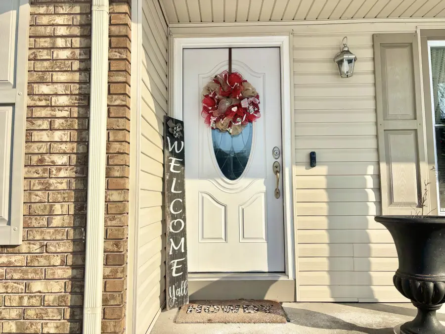 404 Springmont Dr, Hopkinsville, KY 42240 - Image #2