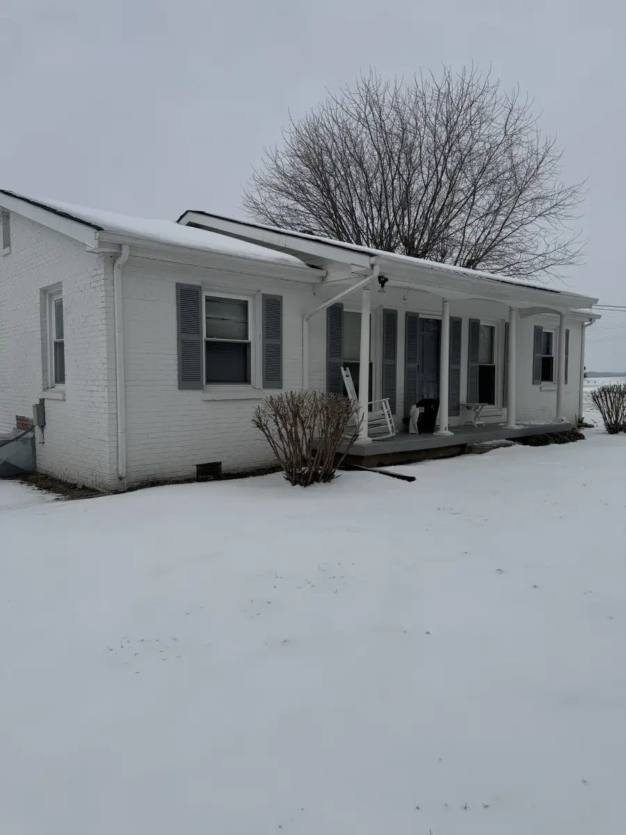 2124 Grants Chapel Rd, Adams, TN 37010 - Image #2