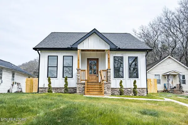 703 Sw Redwine St, Knoxville, TN 37920