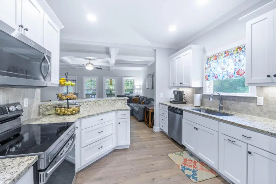 1121 Natural Way, Soddy Daisy, TN 37379 - #3