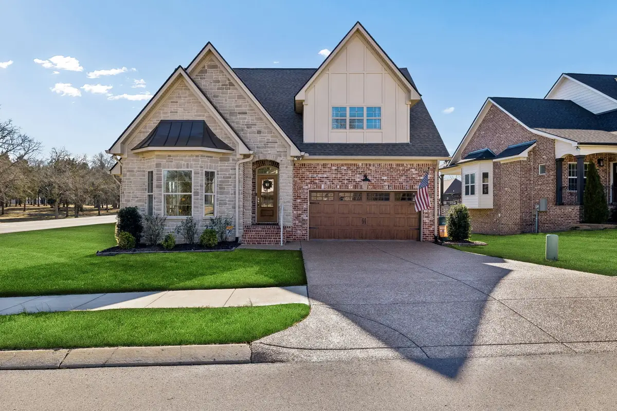 301 Timber Ln, Lebanon, TN 37087 - #1